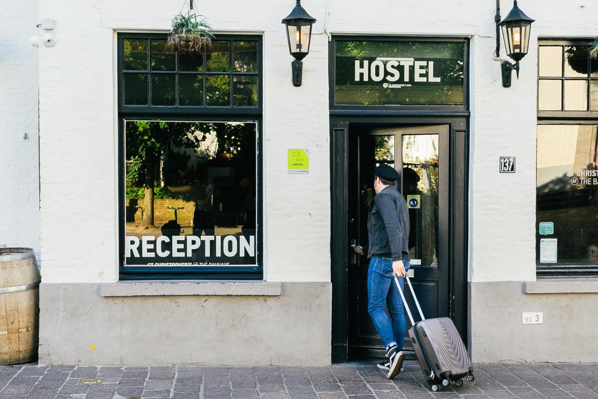 ברוז' St Christopher'S Inn Hostel At The Bauhaus מראה חיצוני תמונה