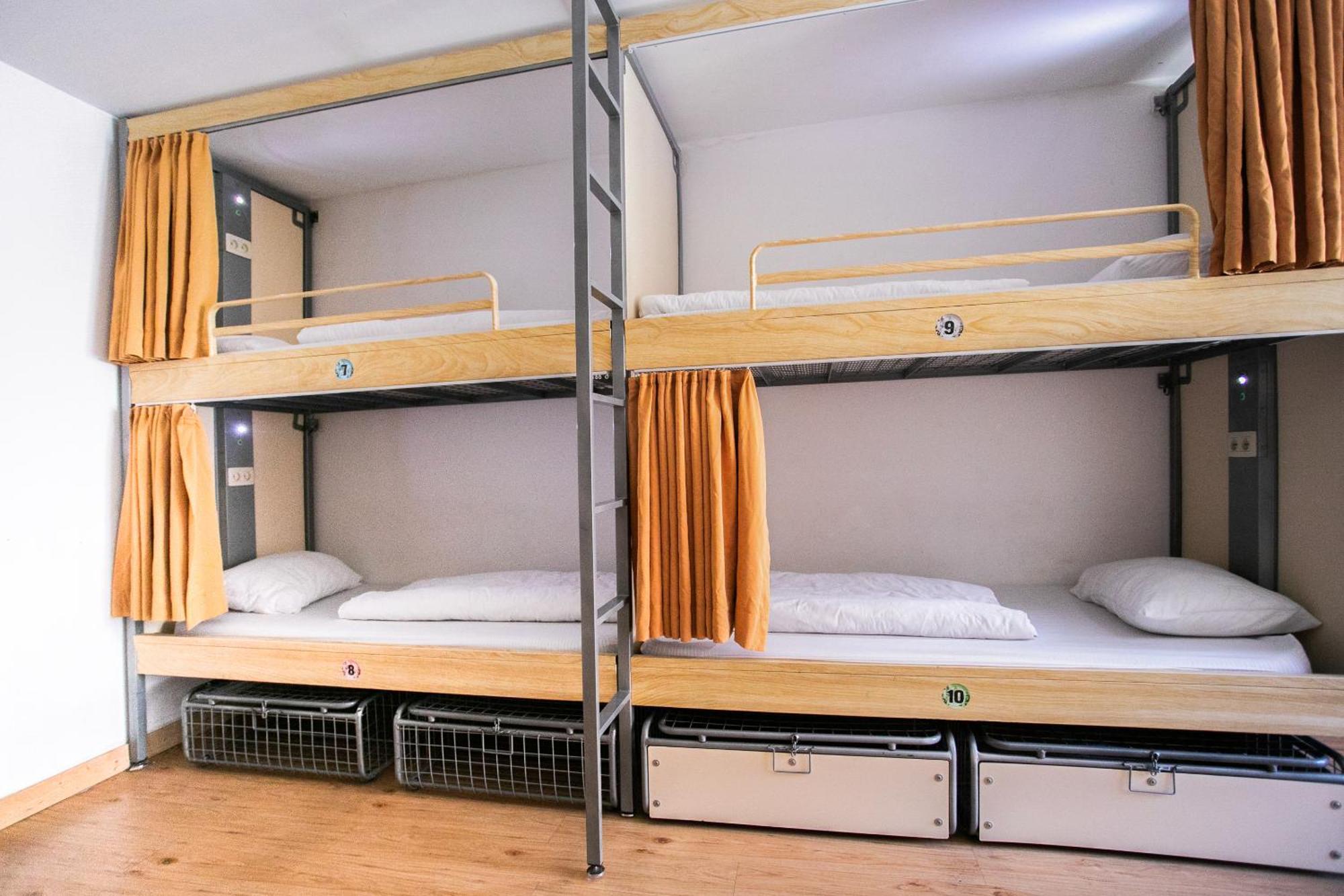 ברוז' St Christopher'S Inn Hostel At The Bauhaus חדר תמונה
