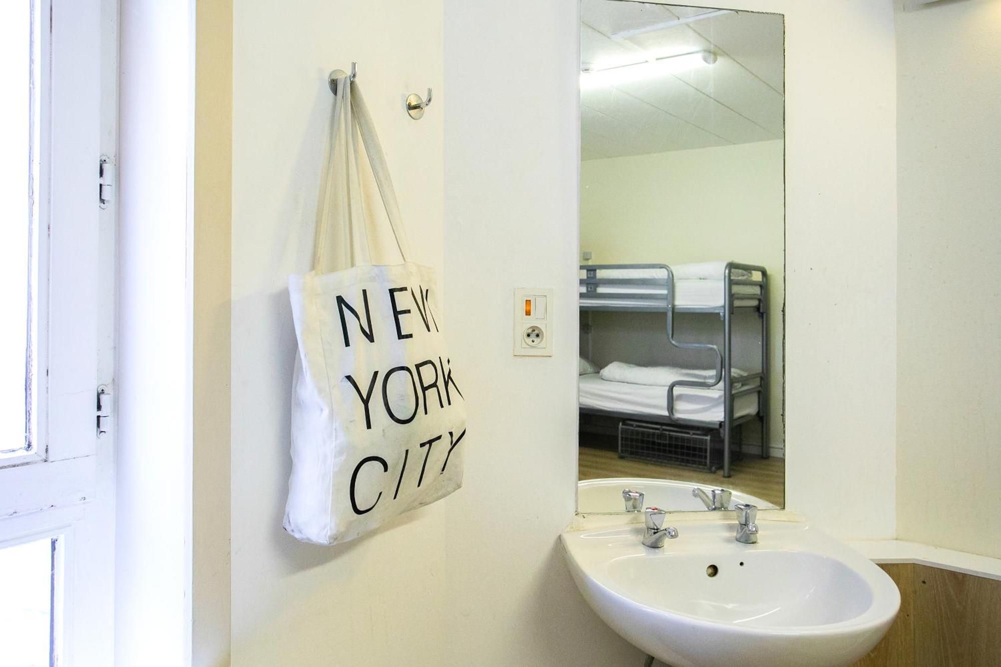 ברוז' St Christopher'S Inn Hostel At The Bauhaus חדר תמונה
