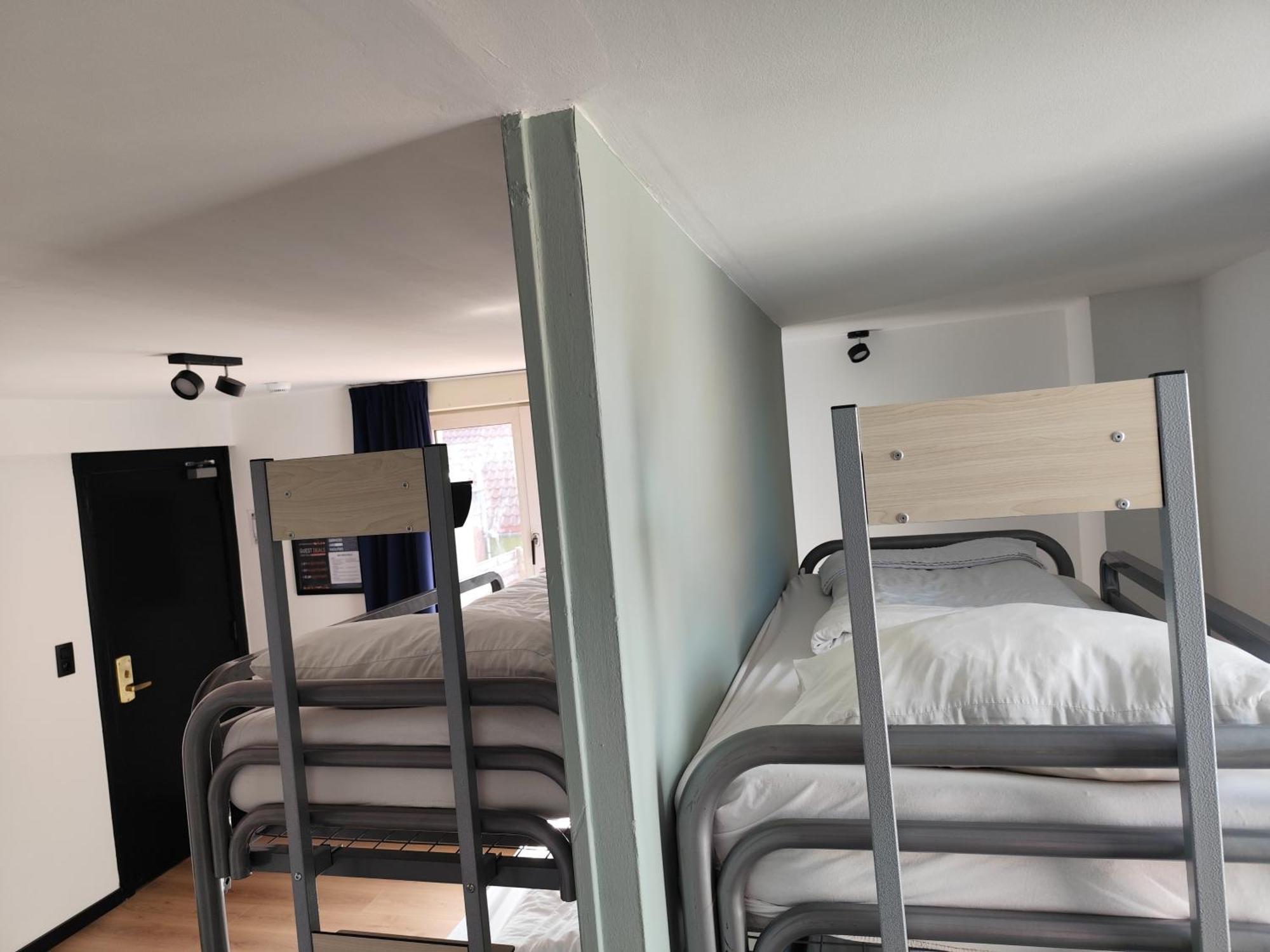 ברוז' St Christopher'S Inn Hostel At The Bauhaus חדר תמונה